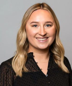 Julia  Hendler  Team Contact Image